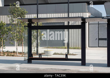 Mai 2019 Syd, Australien: Eine der neuen Bushaltestellen am Bahnhof Kellyville verschaltet mit dem neuen Sydney Metro Nordwest rail line Mai Eröffnung 26. Stockfoto