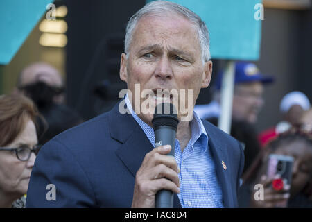 Chicago, IL, USA. 23 Mai, 2019. 2020 Präsidentschaftskandidat reg. Jay Inslee (D) von Washington. Sprach mit der Masse von Fast Food und SEIU Gewerkschaftsmitglieder. Vor McDonalds Hauptsitz. Credit: Rick Majewski/ZUMA Draht/Alamy leben Nachrichten Stockfoto