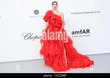 Cannes. 23 Mai, 2019. Dua Lipa kommt zur AmfAR Ereignis während des Cannes Film Festival 2019 am 23. Mai 2019 im Eden Roc in Antibes, Frankreich. (Credit: Lyvans Boolaky/Image Space/Medien Punch)/Alamy leben Nachrichten Stockfoto