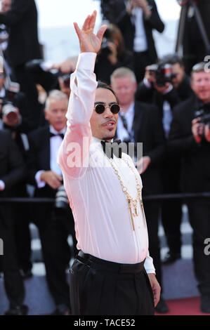 Cannes, Deutschland. 23 Mai, 2019. Nusret Gökce aka Salz Bae, Metzger, Koch und Gastwirt, besucht das Screening von "Der Verräter", die im Rahmen der 72. jährlichen Filmfestspiele von Cannes am Palais des Festivals. | Verwendung der weltweiten Kredit: dpa/Alamy leben Nachrichten Stockfoto
