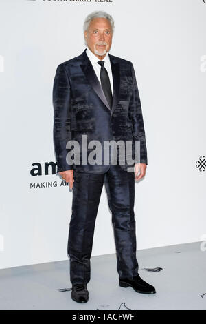 Cannes, Antibes, Frankreich. 23. Mai 2019. Tom Jones nimmt auf dem roten Teppich für 26 amfAR Gala in Cannes am Donnerstag, den 23. Mai 2019 auf dem 72. Festival de Cannes, Hotel du Cap-Eden-Roc, Antibes. Bild von der Credit: Julie Edwards/Alamy leben Nachrichten Stockfoto
