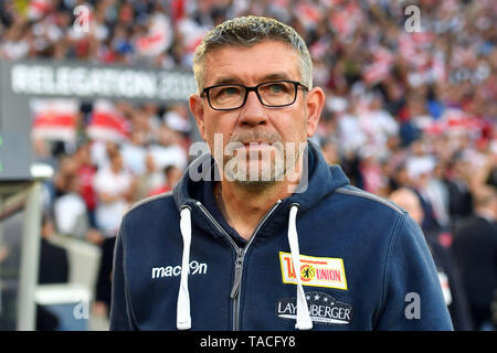 Stuttgart, Deutschland. 23 Mai, 2019. Urs Fischer (Trainer Union Berlin), single Bild, single Motiv, Porträt, Porträt, Porträt. Fussball 1. Bundesliga Relegation, VFB Stuttgart-Union Berlin 2-2 am 23.05.2019 in Stuttgart/Deutschland. MERCEDES BENZ ARENA. DFL BESTIMMUNGEN VERBIETEN DIE VERWENDUNG DER FOTOGRAFIE ALS BILD-SEQUENZEN UND/ODER QUASI-VIDEO. | Verwendung der weltweiten Kredit: dpa/Alamy leben Nachrichten Stockfoto