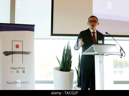 Chicago, USA. 23 Mai, 2019. Chen Yidan, Gründer von Yidan Preis, spricht während der Eröffnungszeremonie der Konferenz der Serie 2019 Yidan Preis: Amerika, an der Northwestern University in Evanston, Illinois, USA, am 23. Mai 2019. Credit: Wang Ping/Xinhua/Alamy leben Nachrichten Stockfoto