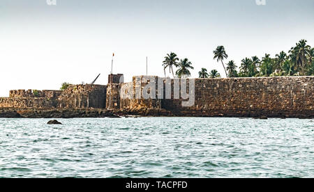 Prächtige historische Sindhudurg Fort durch die Chhatrapati Shivaji Maharaj der Maratha Reich gebaut, in der Hohen See Maharashtra in Indien gelegen Stockfoto