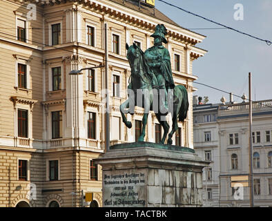 Denkmal für Schwarzenberg auf dem Schwarzenbergplatz in Wien. Österreich Stockfoto