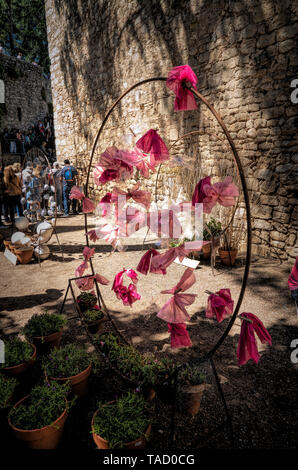 Girona Flower Show (Temps de Flors) 2019 im historischen Viertel von der katalanischen Stadt in Spanien Stockfoto