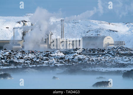 Grüne Energie, geothermisches Kraftwerk von Grindavik während der Winterzeit, Island Stockfoto