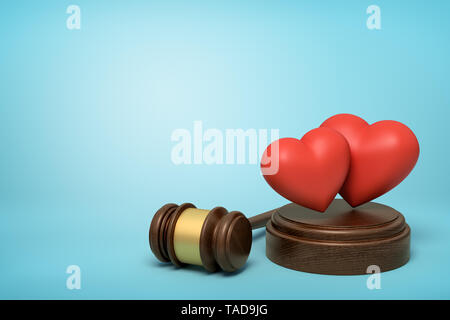 3D-Rendering von zwei niedlichen roten Herzen auf klingende Block mit Richter Hammer neben auf hellblauen Hintergrund mit kopieren. Stockfoto