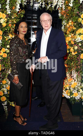 Sir Michael Caine und Shakira Caine während der Tramp Nachtclub 50. Jahrestag Partei, Jermyn Street gesehen. Stockfoto