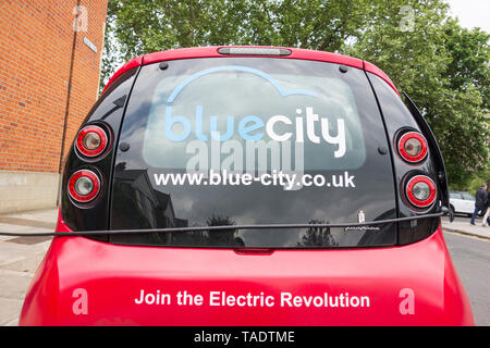 Blue City 100% Electric Car-sharing-Regelung und die Bucht Stockfoto