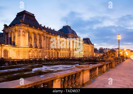 Belgien, Brüssel, königliche Palast von Brüssel am Abend Stockfoto