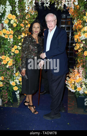 Michael Caine und Shakira Caine, Tramp 50. Jahrestag Summer Party, Tramp 40 Jermyn Street, London, UK, 23. Mai 2019, Foto von Richard Goldschmidt Stockfoto