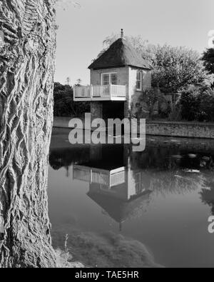 Bootshaus am Godmanchester Wehre Cambridgehire England Stockfoto