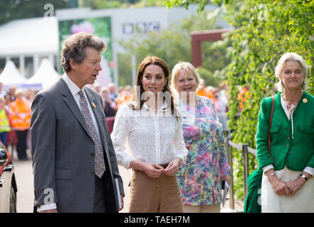 Katharina, Herzogin von Cambridge, Ehefrau von Prinz William, Herzog von Cambridge besucht ihren "Zurück zur Natur" Garten an der RHS Chelsea Flower Show. Stockfoto