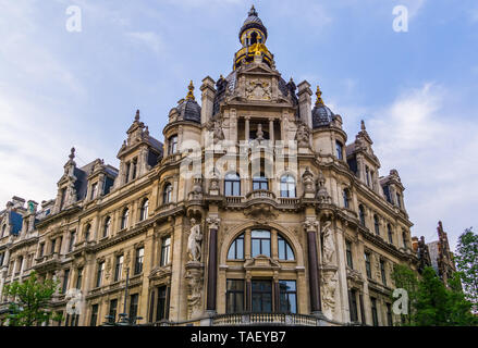 Historische Stadt Architektur in Antwerpen, Antwerpen, Belgien, 23. April 2019 Stockfoto