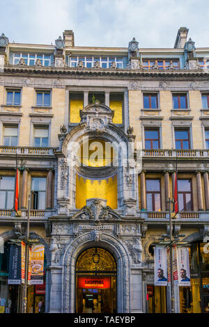 Einkaufszentrum stadfeestzaal in Antwerpen Stadt, beliebten belgischen Stadt Architektur, Antwerpen, Belgien, 23. April 2019 Stockfoto