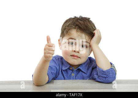 Die jungen Hand zeigt eine Geste der Zustimmung. Daumen hoch. Die Hand zeigt Geste Klasse. Alles ist cool, du bist fertig, Lob, alles in Ordnung ist, wonderf Stockfoto