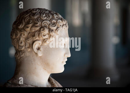 Eine Statue in der antiken Athener Agora von Athen, Griechenland. Stockfoto