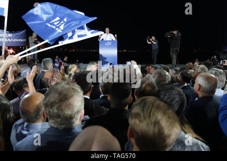 Thessaloniki, Griechenland. 24 rt Mai 2019. Griechische oppositionellen Partei Neue Demokratie Führer Kyriakos Mitsotakis liefert eine Rede, einen Tag vor der griechischen Lokalen und den Wahlen zum Europäischen Parlament. Griechenland wird den lokalen Wahlen gleichzeitig gedrückt, als die Wahlen zum Europäischen Parlament am 26. Mai, durch allgemeine Wahlen voraussichtlich im Oktober 2019 zu nehmen. Credit: Orhan Tsolak/Alamy leben Nachrichten Stockfoto