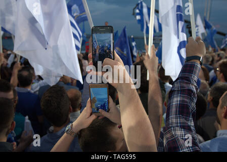 Thessaloniki, Griechenland. 24 rt Mai 2019. Griechische oppositionellen Partei Neue Demokratie Führer Kyriakos Mitsotakis liefert eine Rede, einen Tag vor der griechischen Lokalen und den Wahlen zum Europäischen Parlament. Griechenland wird den lokalen Wahlen gleichzeitig gedrückt, als die Wahlen zum Europäischen Parlament am 26. Mai, durch allgemeine Wahlen voraussichtlich im Oktober 2019 zu nehmen. Credit: Orhan Tsolak/Alamy leben Nachrichten Stockfoto