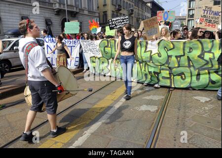 Mailand (Italien), 24. Mai 2019, 'Global Strike für zukünftige "Jugend und Schüler Demonstration aus Protest gegen den Klimawandel und die globale Erwärmung Stockfoto