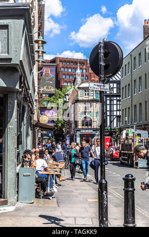 Old Compton Street, Soho, London, W1, England, UK. Stockfoto