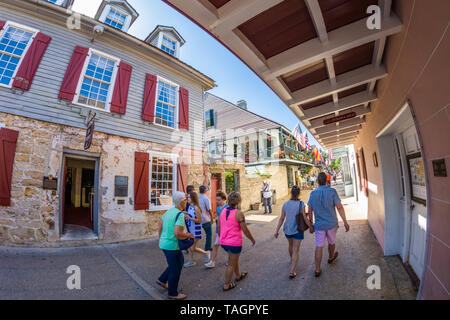 Touristen auf historische St George Street in der Innenstadt von St. Augustine Florida Amerika älteste Stadt Stockfoto