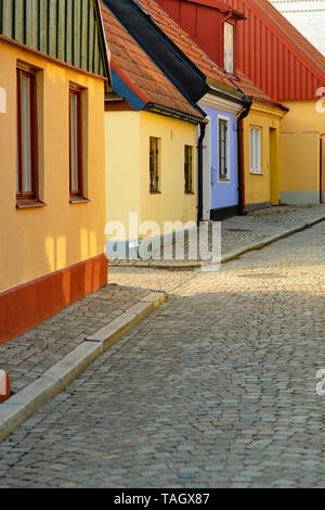 Die farbenfrohen Fachwerkbauten und Straßen von Ystad eine Stadt in Skåne Län an der Südküste Schwedens Küste Stockfoto