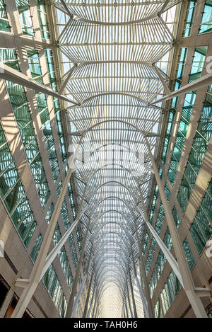 Das Innere des Eaton Centre, in der Innenstadt von Toronto, Ontario. Stockfoto