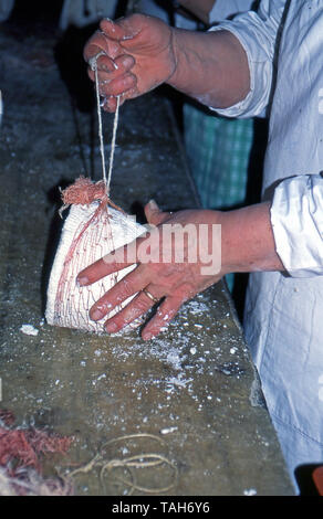 Käse in Sardinien, Italien (von Fujichrome Astia gescannt) Stockfoto