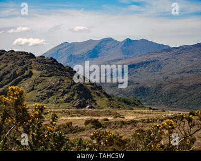 Blick auf die Macgillycuddy's Reeks vom Alten Kenmare Road, Co Kerry, Irland Stockfoto