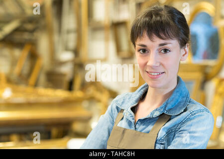 Porträt der Frau in der Kunst Galerie workshop Stockfoto