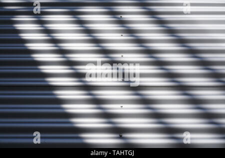 Wand aus Wellblech-Platten (CGI Stockfoto, Bild: 23962998 - Alamy