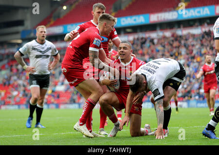 Huddersfield riesen Darnell McIntosh Kerben während der Dacia magische Wochenende Match des Betfred Super League in Liverpool, Liverpool. Stockfoto