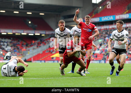 Huddersfield riesen Darnell McIntosh Kerben während der Dacia magische Wochenende Match des Betfred Super League in Liverpool, Liverpool. Stockfoto