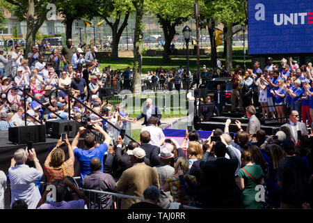 Philadelphia, PA, USA - 18. Mai 2019: Der ehemalige Vizepräsident Joe Biden kommt zu einem Kick-off-Rallye für seinen Präsidentschaftswahlkampf 2020. Stockfoto