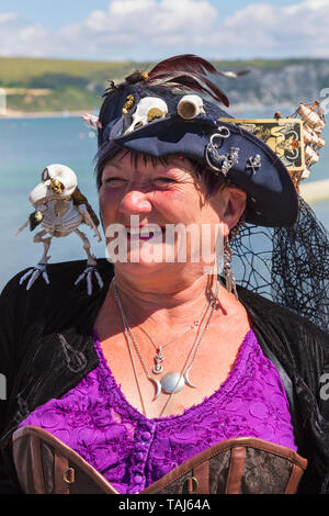 Swanage, Dorset, Großbritannien. 25. Mai 2019. Piraten kommen in Swanage für die Purbeck Pirate Festival an einem warmen sonnigen Tag. Credit: Carolyn Jenkins/Alamy leben Nachrichten Stockfoto