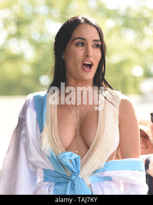 NAPA, Kalifornien - 24. Mai: Brie Bella von Bella Twins gesehen auf der Bühne während BottleRock Napa Valley 2019 bei Napa Valley Expo am 24. Mai 2019 in Napa, Kalifornien. Foto: imageSPACE/MediaPunch Stockfoto