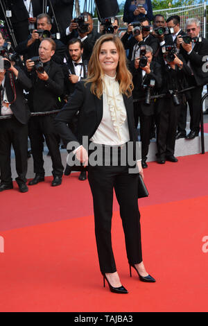 Cannes, Frankreich. 25 Mai, 2019. CANNES, Frankreich. Mai 25, 2019: Chiara Mastroianni bei der Schließung Gala Premiere des 72nd Festival de Cannes. Foto: Paul Smith/Alamy leben Nachrichten Stockfoto
