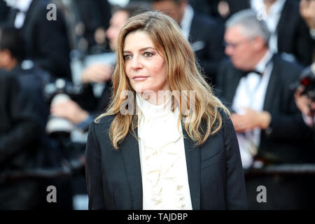 Cannes. 25 Mai, 2019. Chiara Mastroianni kommt zur Premiere von "CÉRÉMONIE DE CLOTURE/HORS NORMES" während der 2019 Cannes Film Festival am 25. Mai 2019 im Palais des Festivals in Cannes, Frankreich. (Credit: Lyvans Boolaky/Image Space/Medien Punch)/Alamy leben Nachrichten Stockfoto
