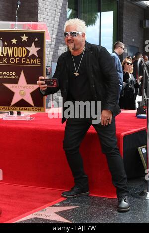 Los Angeles, CA, USA. 22. Mai, 2019. Guy Fieri an der Induktion Zeremonie für Stern auf dem Hollywood Walk of Fame für Guy Fieri, Hollywood Boulevard, Los Angeles, CA 22. Mai 2019. Credit: Priscilla Grant/Everett Collection/Alamy leben Nachrichten Stockfoto