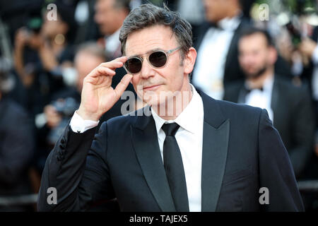 Cannes. 25 Mai, 2019. Michel Hazanavicius kommt zur Premiere von "CÉRÉMONIE DE CLOTURE/HORS NORMES" während der 2019 Cannes Film Festival am 25. Mai 2019 im Palais des Festivals in Cannes, Frankreich. (Credit: Lyvans Boolaky/Image Space/Medien Punch)/Alamy leben Nachrichten Stockfoto