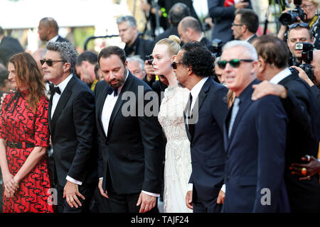 CANNES - 25. Mai: kommt zur Premiere von "CÉRÉMONIE DE CLOTURE/HORS NORMES" während der 2019 Cannes Film Festival am 25. Mai 2019 im Palais des Festivals in Cannes, Frankreich. (Foto durch Lyvans Boolaky/imageSPACE/MediaPunch) Stockfoto
