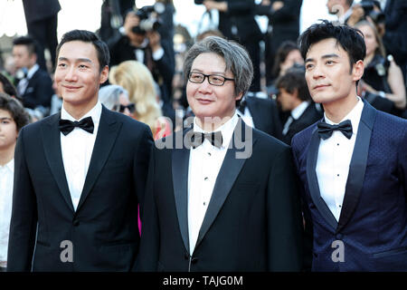 Cannes, Frankreich. 25 Mai, 2019. Gäste kommt zur Premiere von "CÉRÉMONIE DE CLOTURE/HORS NORMES" während der 2019 Cannes Film Festival am 25. Mai 2019 im Palais des Festivals in Cannes, Frankreich. (Credit: Lyvans Boolaky/Image Space/Medien Punch)/Alamy leben Nachrichten Stockfoto
