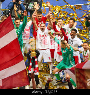 Berlin, Deutschland. 25 Mai, 2019. Franck Ribery, FCB 7 Manuel Neuer, FCB 1 Sven Ulreich, FCB 26. Das 1:0 fiel. Robert Lewandowski, FCB 9 David Alaba, FCB 27 FC BAYERN MÜNCHEN - RB LEIPZIG 3-0 Finale DFB-Pokal, DFB-Pokal, Berlin, 25. Mai 2019 Saison 2018/2019, Fussball, München, Red Bull Credit: Peter Schatz/Alamy leben Nachrichten Stockfoto