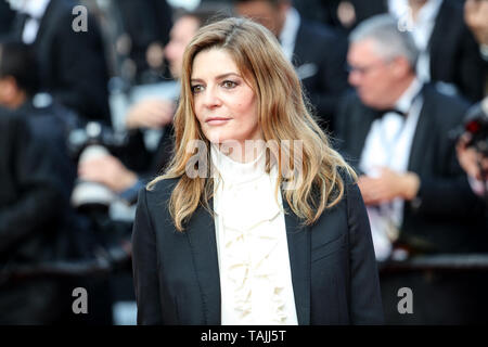 Cannes, Frankreich. 25 Mai, 2019. Chiara Mastroianni kommt zur Premiere von "CÉRÉMONIE DE CLOTURE/HORS NORMES" während der 2019 Cannes Film Festival am 25. Mai 2019 im Palais des Festivals in Cannes, Frankreich. (Credit: Lyvans Boolaky/Image Space/Medien Punch)/Alamy leben Nachrichten Stockfoto