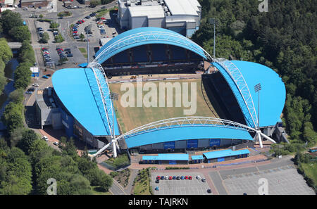 Luftaufnahme des John Smith's Stadium, die Heimat von Huddersfield Town FC, West Yorkshire, UK Stockfoto