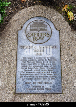 Marker, historischen Gen. George C. Marshall House auf die Offiziere' Row-Fort Vancouver, Washington Stockfoto