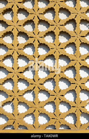 Muster der traditionellen koreanischen Holz- Fenster mit weißen Papier, Ansicht schließen Stockfoto