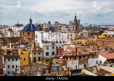 Blick auf Plätzen, Gebäuden, Straßen von Valencia an der Ostküste Spaniens, ist die Hauptstadt der Autonomen Gemeinschaft Valencia und die Dritte - Groß Stockfoto